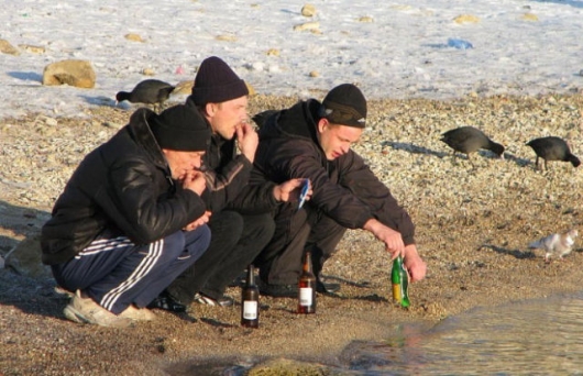 Russians donÃ¢â‚¬â„¢t need chairs, they just squat - Picture 17