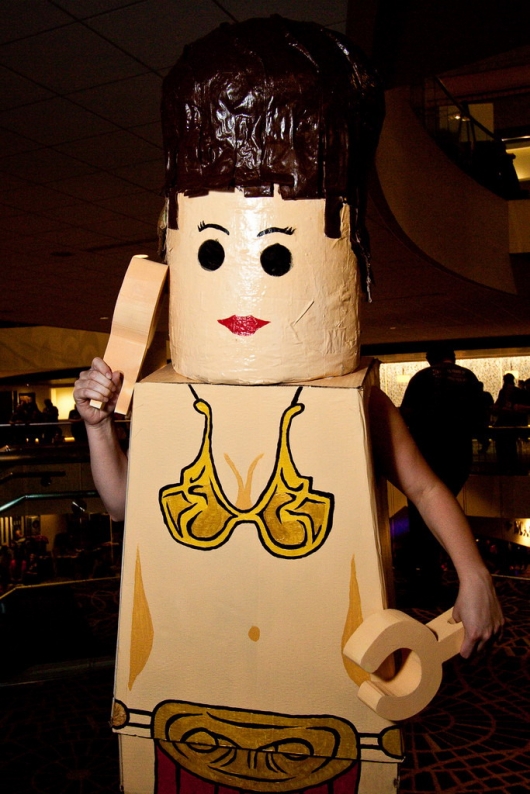 Lego slave Leia costume